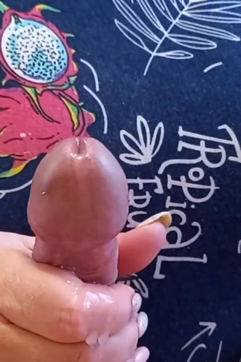 Olgun şişman kadından sakso ve penis mastürbasyonu 5