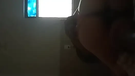Eva sikişmeye dayanamıyor, seks yapmak için ucuz bir motele gittik