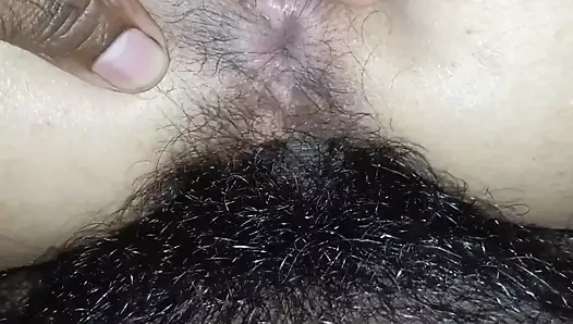 Hintli teyze erkek arkadaşıyla birlikte..... Hintli teyze erkek arkadaşıyla sikişiyor...