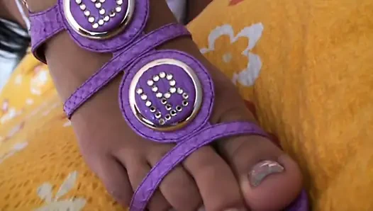 Sapık genç kız yakın çekimde mastürbasyon yapıyor