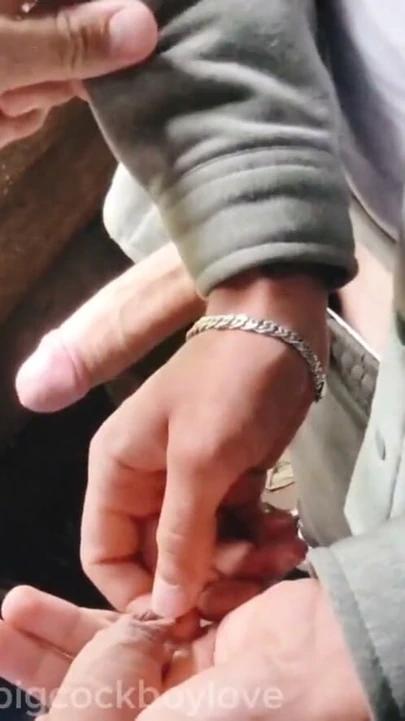 Koca yaraklı taşralı bakire, yabancı bir adamın döl kaplı yarağını tattı. | Bölüm 1