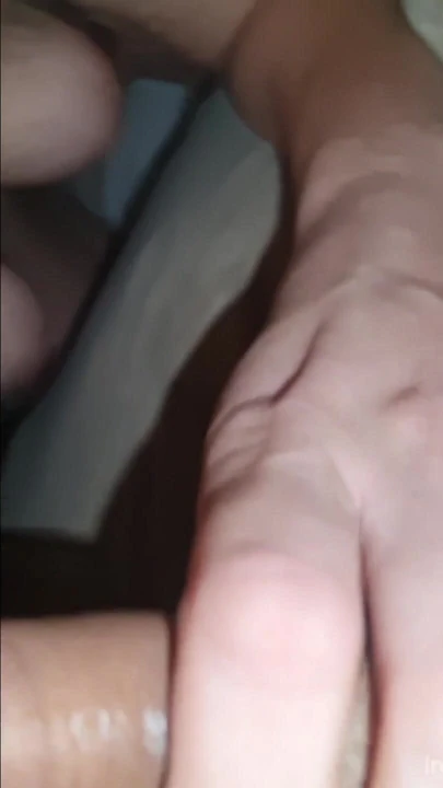 Seksi amatör çiftin fetişi tatmin ediyor | Klip 2