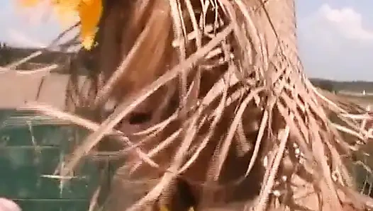 Bu Alman bebek kamyonda yarağını emmek istiyor