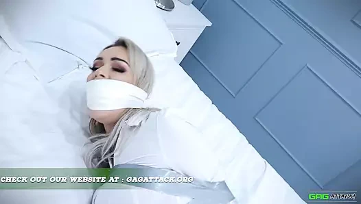 Lauren Louise - muhabir gagattack.nl'yi yakaladı