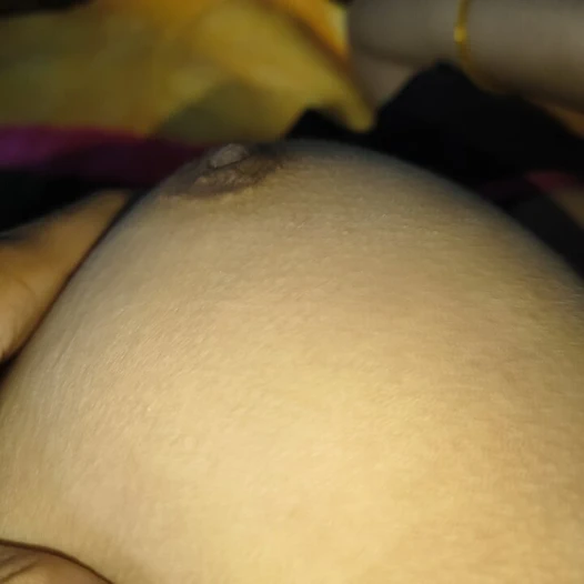 Beautiful young Indian desi girl chut and boobs