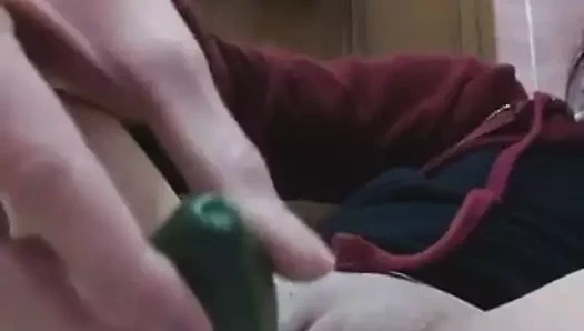 salatalık gösterisi