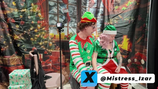 Seks oyuncağı rafında 11. gün elfler