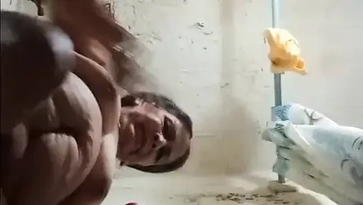 Yeni bir oyuncağım var