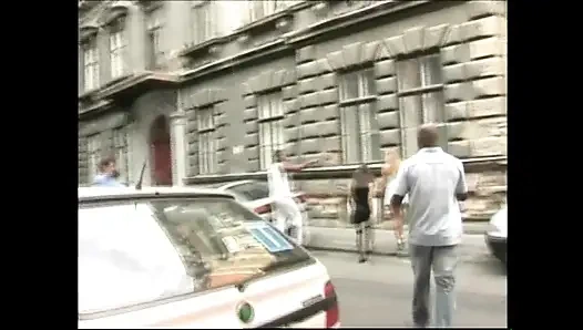 Şehvetli Parti Sikişindeki Sikikler