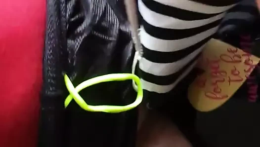 Kötü tanrıça kehribar top kırma