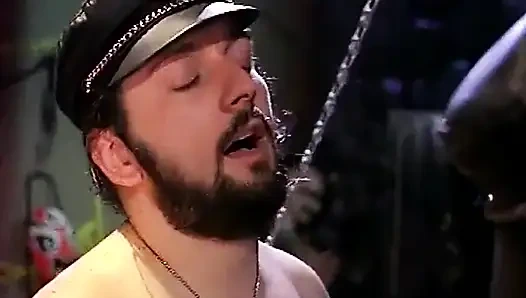 Jessica Rizzo yarak avcısı sahnesinde 04