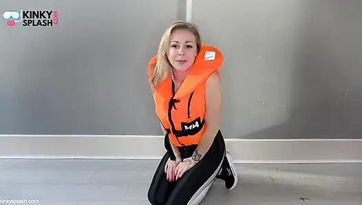 Parlak taytlı asmr lifejacket fetiş itirafı