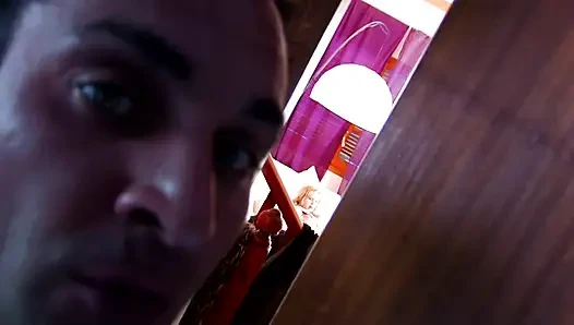 Fransız erkek delisinin mutlu olması için 2 yarağa ihtiyacı var