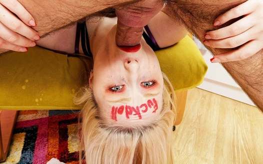 Gerçek sikiş bebeği büyük yaraklı yüzünü siktiriyor