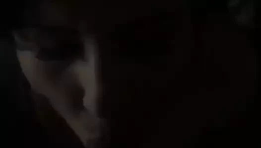 Kız arkadaşım bana yarak emen adamların videosunu gönderdi