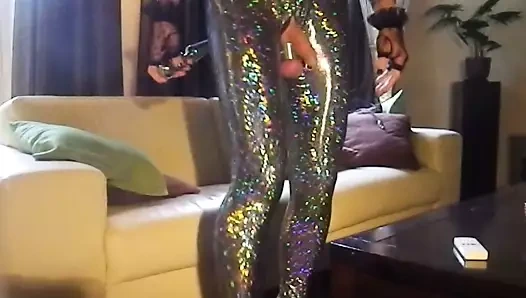 Kedi kıyafeti içinde lümina