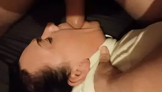 Gırtlağına kadar sikiş!! Cumshot!!