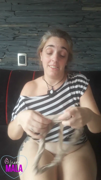 Kirli külot koklayıcılar. Çok kirli ıslak amcık / kirli külot ve bir sürü mukus | Klip 1