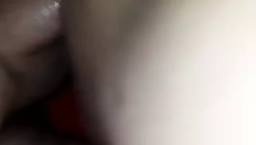 Arasında onu bacaklar ve boşalmak birlikte