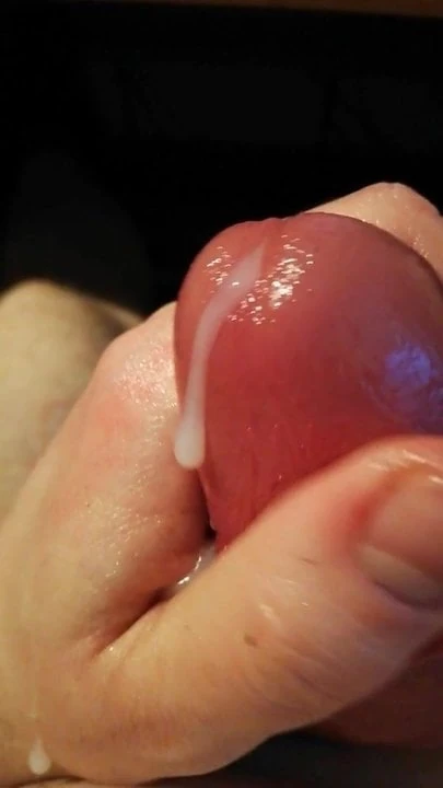 Медленный массаж с камшотом