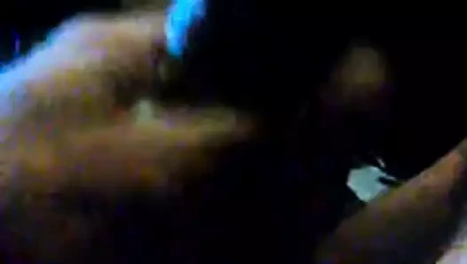 Bana her an ayakkabı satabilir