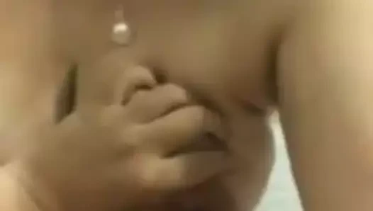 Tombul Asya milf seks ve hj