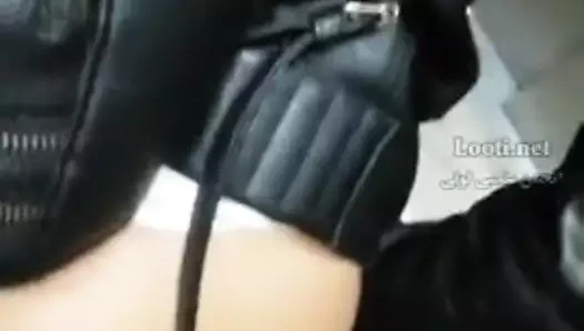 Farsça iranian sürtük becerdin anal köpek içinde asansör