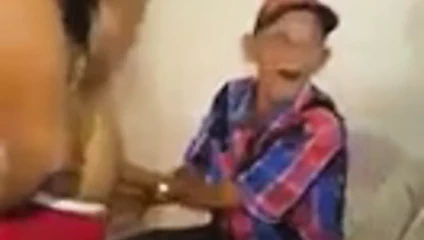 Büyükbaba ömür boyu doğum günü hediyesi alır