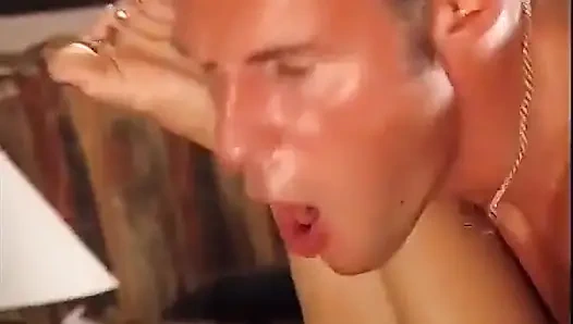 İtalyan porno yıldızları sana eşsiz duyguları hissettirmeye hazır #3