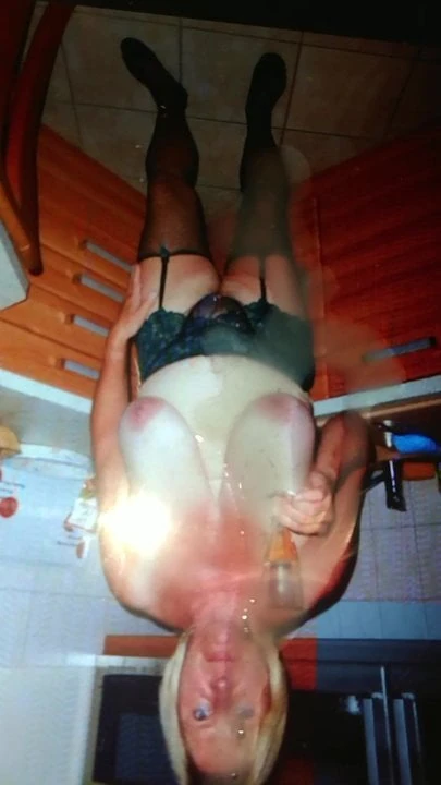 Dagmar die alte Fotze braucht fremdsperma
