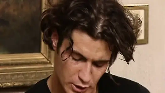 Birinci sınıf Alman sürtükler ateşli anal grup sekste yarağı paylaşıyor