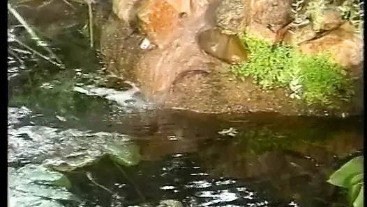 Güzel göğüslü büyük saçlı sarışınlar kanepede at kuyruğu ile dostum tarafından becerdin vardır