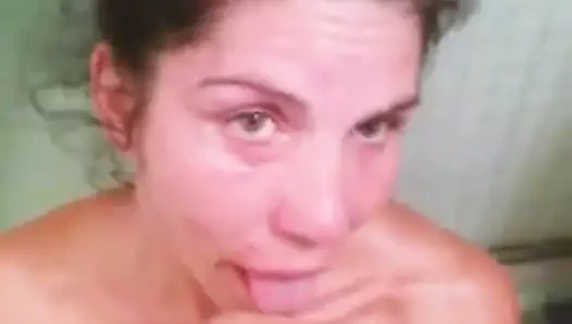 Banyo yüz için bir pis cumslut