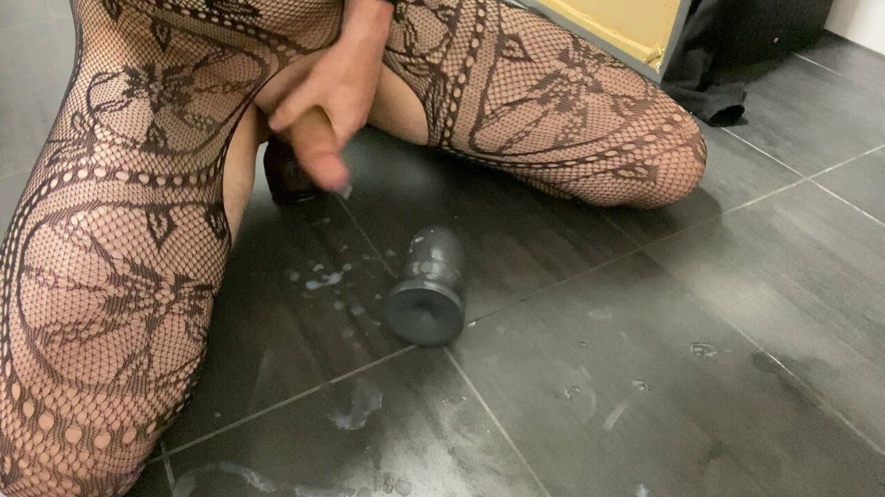 Büyük cumshot ile yapay penis içinde benim göt