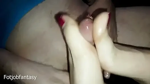 Uzun Ayak Parmaklarımla Yapılan Özel Bir Masajla Gevşetiyorum!!