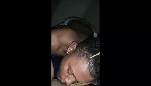 Handsomedevan vs yalnız kız arkadaş