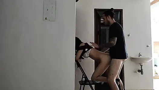 Ailesi alışveriş yaparken üvey erkek kardeşimi sikiyorum