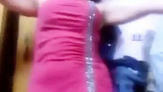 whatsapp 04 dans suriyeli sıcak kız