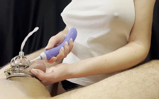 Bekaret kafesinde bile aldatılan adamla orgazm oldu