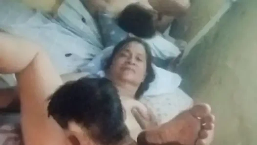 Zaman geldiğinde ilişki her zaman sikişiyor