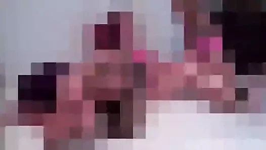 Pantolonunu ıslatana kadar gıdıkladı