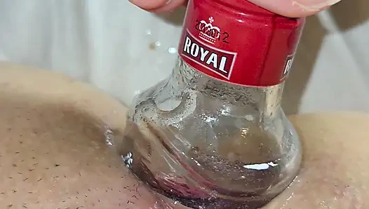 Şişe ile aşırı anal sokma yakın çekim