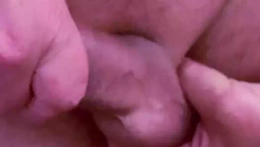 Geri çekilen topum, pendelhoden beim mastürbasyon yapıyor.