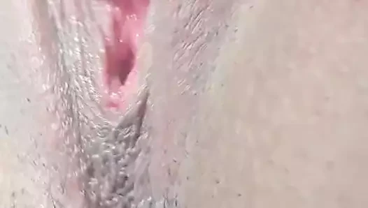 Arap kız oynuyor