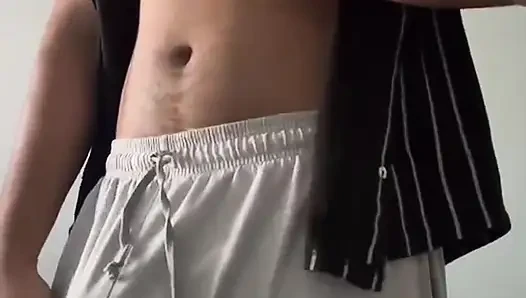 Azgın Hintli twink taşlama babasına hazırlanıyor, gizli mastürbasyon ve ilk çevrimiçi boşalma
