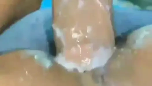 Çok acıtıyor!! Genç üvey kız büyük zenci yarağıyla başa çıkamadı ve arka arkaya boşalıyor