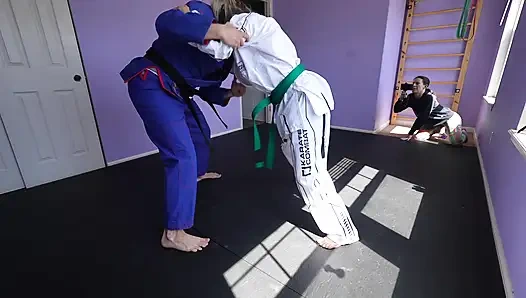 Bts lora cross v andy savage seks güreşi