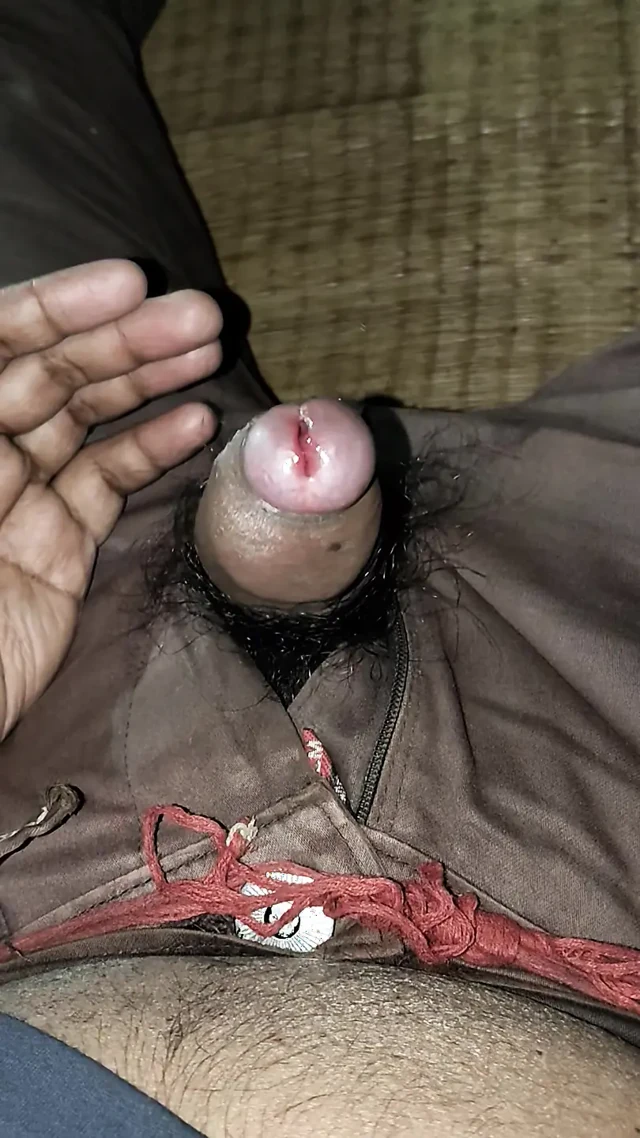 Akele mein pani nikala