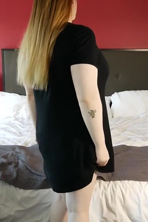 İri güzel kadın tgirl sutton mercer okşuyor ve boşalıyor