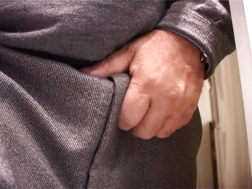 Seksi hatundaki yaşlı büyük yarak